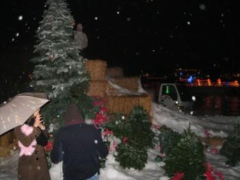 IMG 0044 350x262 - Snow Parties