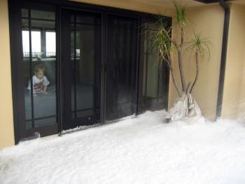 IMG 0092 350x262 - Snow Parties