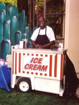 Food Carts Ice Cream Cart smile 265x350 - Food Carts