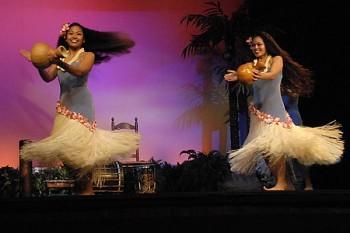 ipo 350x233 - Polynesian Shows