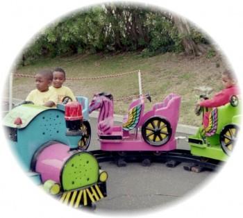 tinytottrainphoto230 350x314 - Carnival Rides