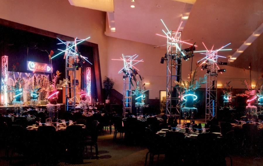 walgreens john0015 e1301428475551 - Neon Lighting